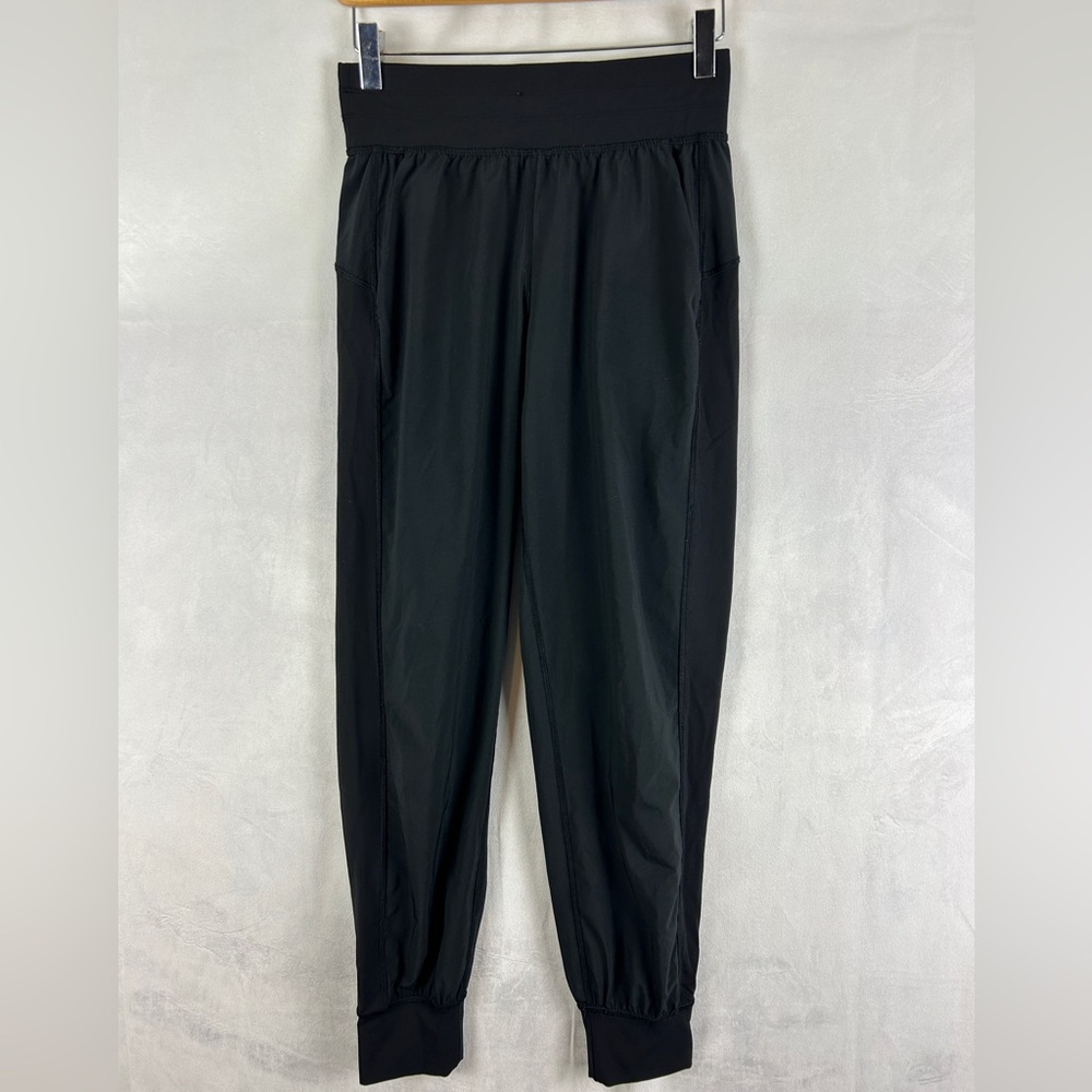 LULULEMON Black Joggers Lightweight High Rise Women's Size 4 Casual‎ Athleisure